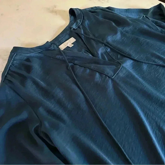 Loft Blue Peasant Top Long Sleeve Tie V Neck Silky Size M - Picture 3 of 13